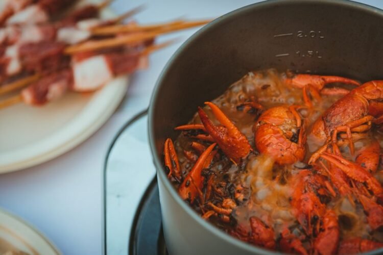 Hubei-Style Spicy Braised Crayfish