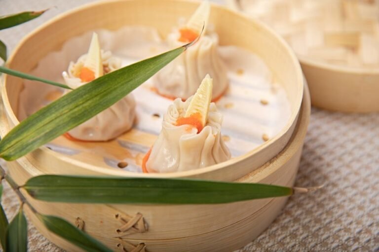 Hue-Style Tapioca Shrimp Dumplings