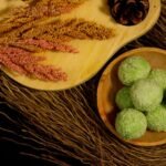 Indonesian Pandan Coconut Glutinous Rice Balls