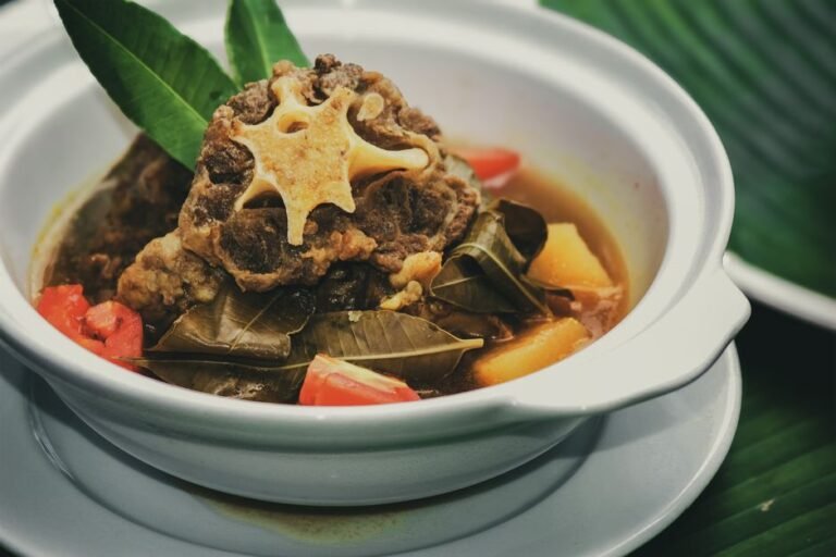 Indonesian Sour Vegetable Soup
