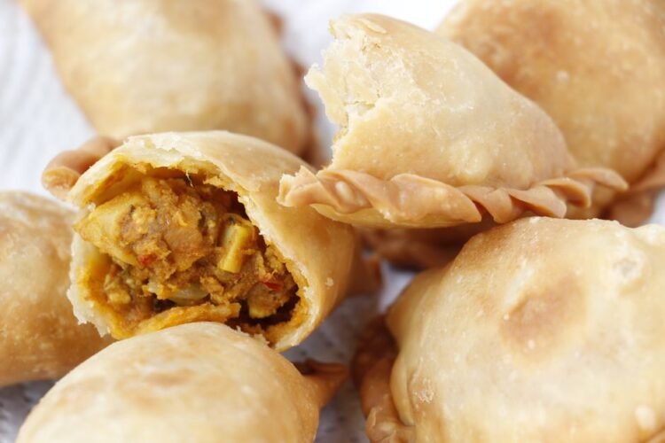 Jaipur-Style Onion-Stuffed Fried Pastries