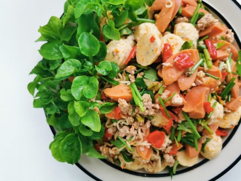 Lao Minced Meat Salad with Toasted Rice and Fresh Herbs