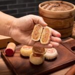 Lotus Paste Mooncake Classic