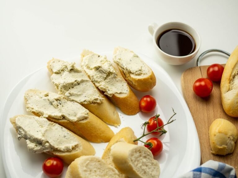 Lyon-Style Herbed Cheese Spread