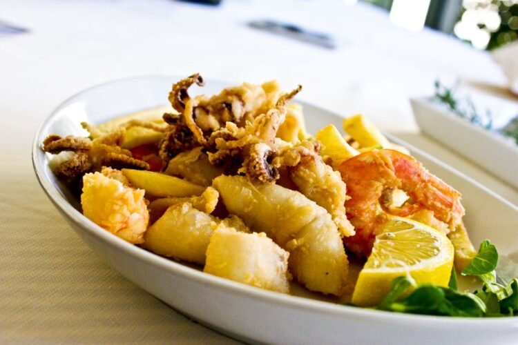 Málaga-Style Crispy Fried Seafood Mix
