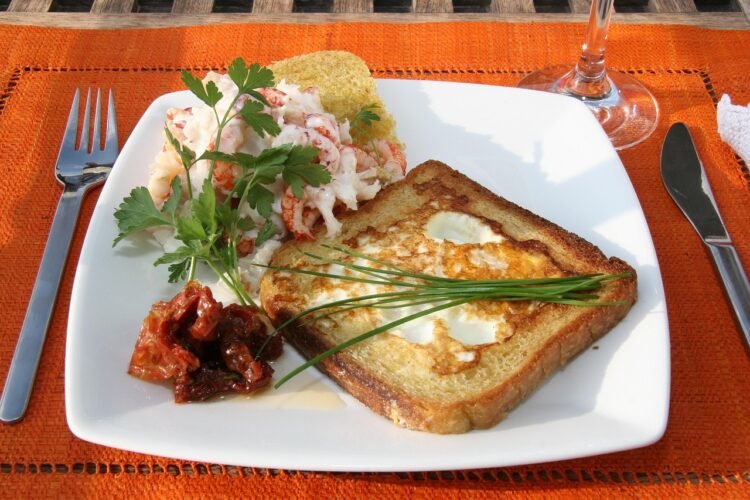 Malawi Pumpkin Leaf Relish with Groundnut Flour