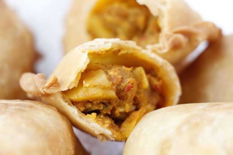 Malaysian Spiced Curry Puffs
