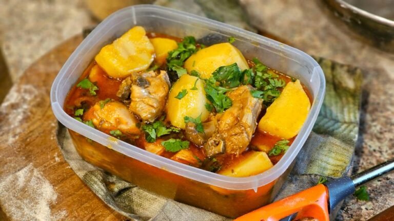 Mozambican Chicken Stew with Palm Oil and Peanuts