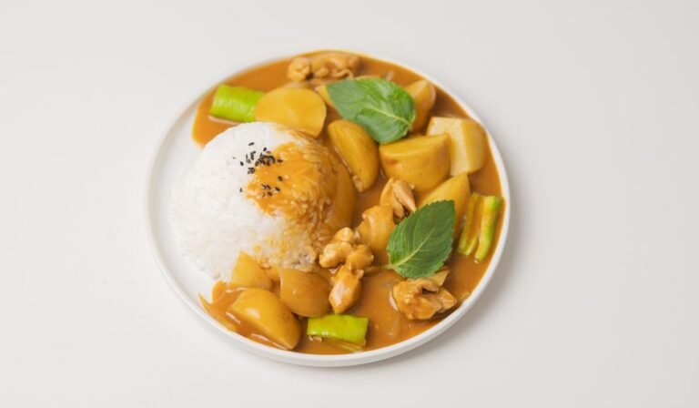 Mozambican Coconut-Braised Chicken