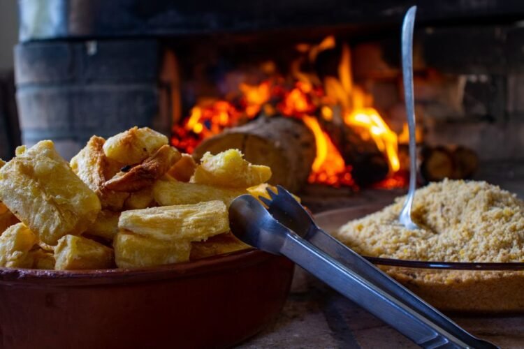 Mozambican Toasted Cassava Flour with Coconut and Peanuts