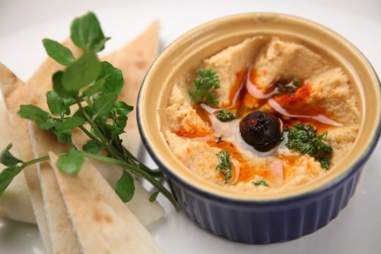 Msabbaha Warm Hummus