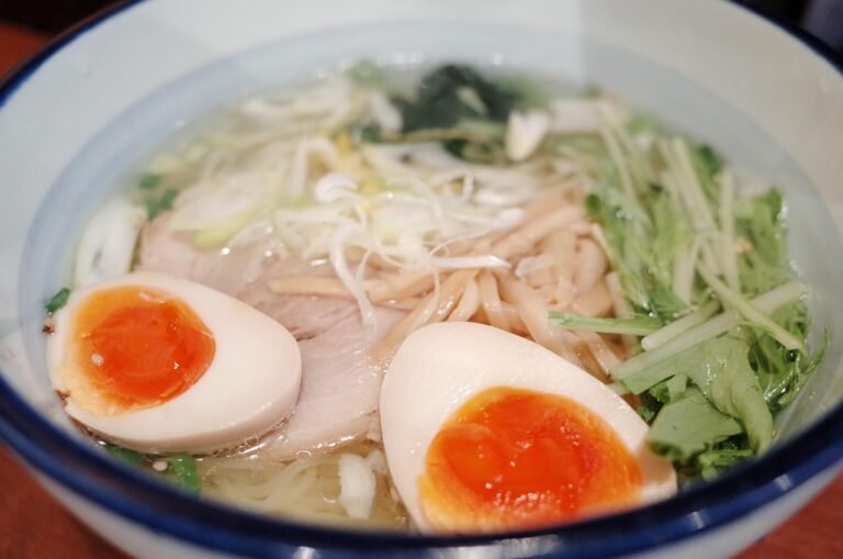 Myanmar Coconut Curry Egg Noodles with Crispy Noodle Crown