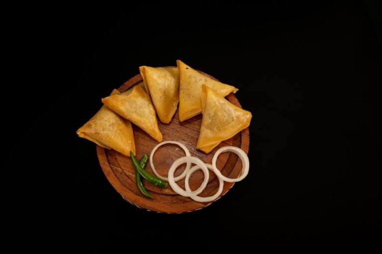 Myanmar Crispy Vegetable Samosa