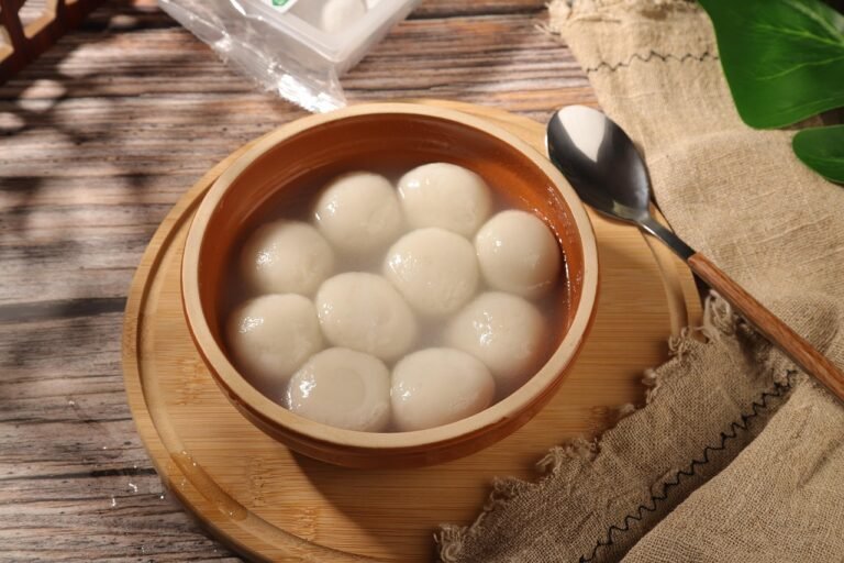 Myanmar Glutinous Rice Balls with Coconut Topping