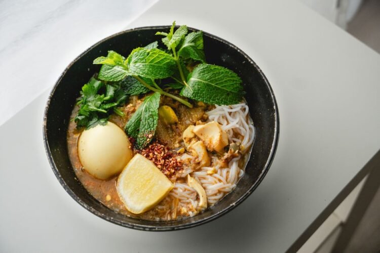 Myanmar Mohinga Fish Noodle Soup