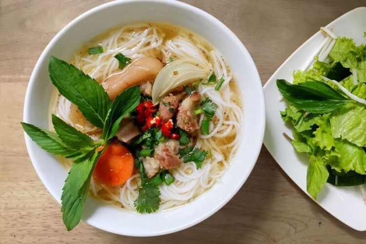 Myanmar Shan-Style Rice Noodle Soup