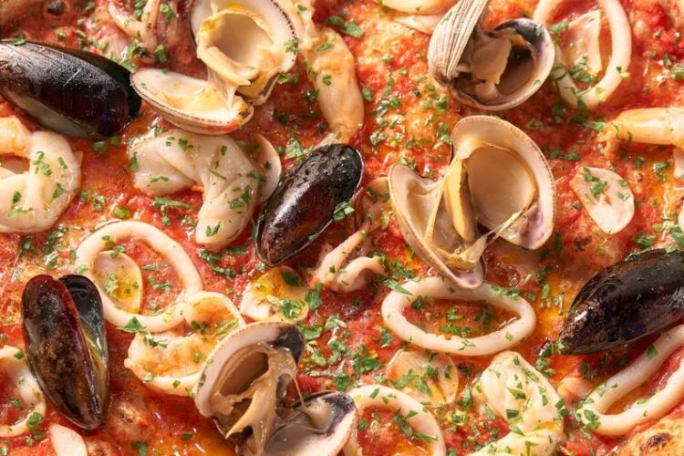 New Haven Style White Clam Pizza