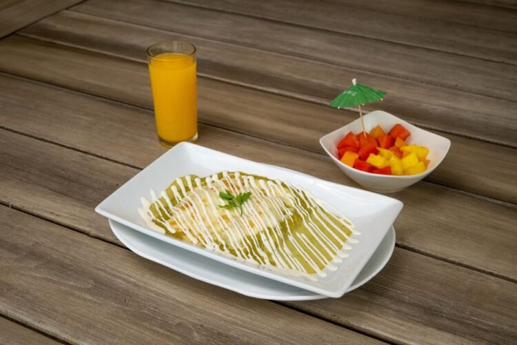 New Mexico Style Green Chile Enchiladas