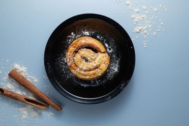 Norwegian Cardamom Cinnamon Buns