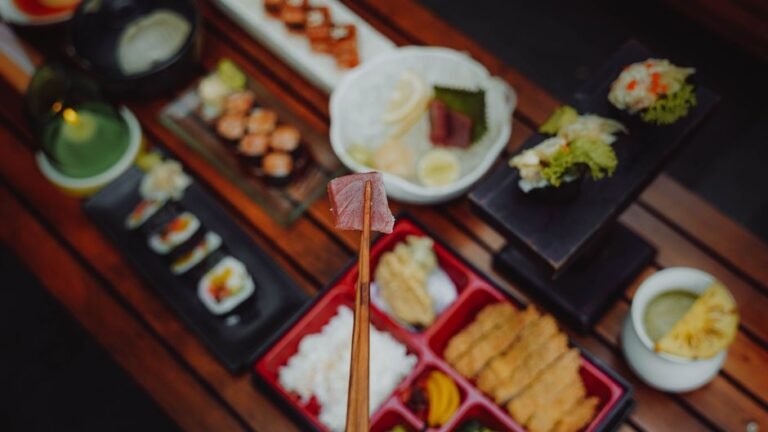 Osaka-Style Pressed Box Sushi