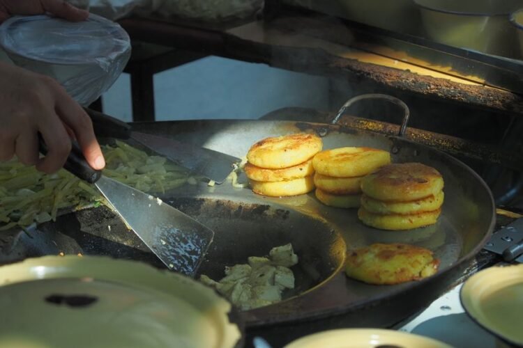 Pakistani Spiced Potato Patties (Street Snack)