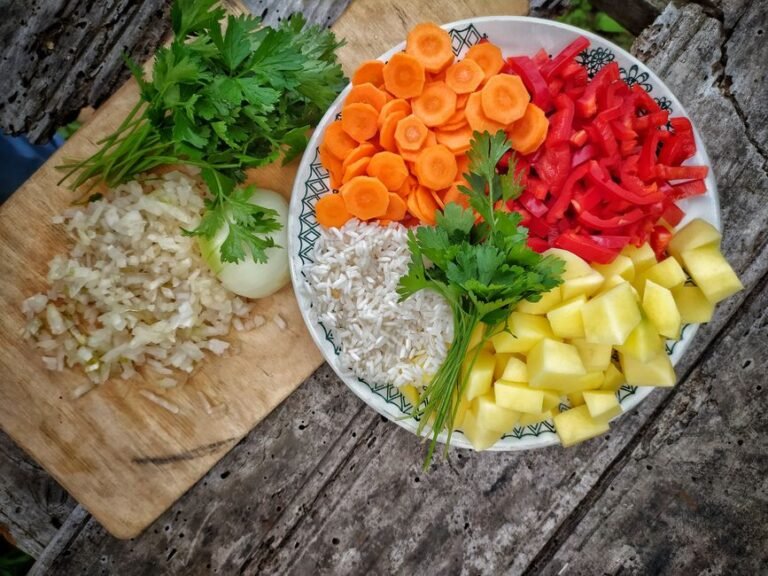 Palestinian Maqluba with Chicken and Vegetables