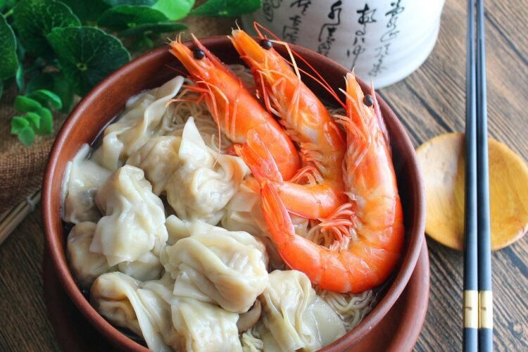 Pork and Shrimp Wonton Soup Classic
