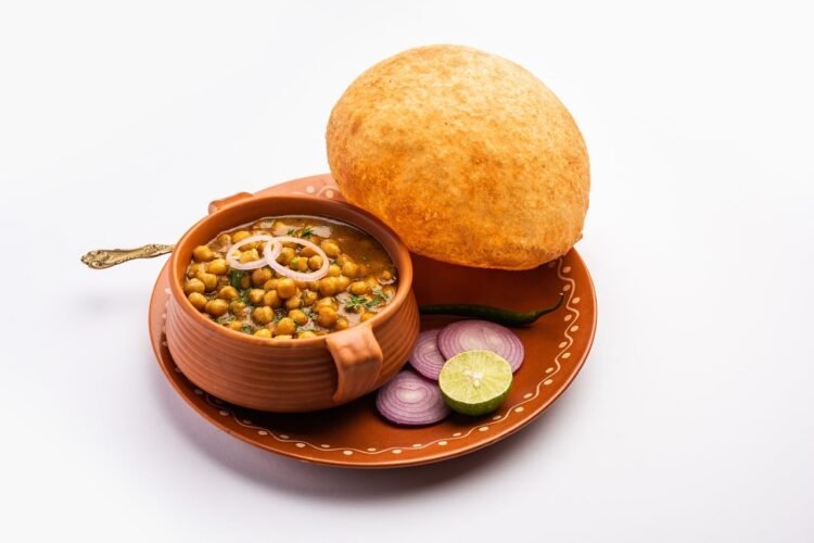 Rawalpindi-Style Dry Spiced Chickpea Curry