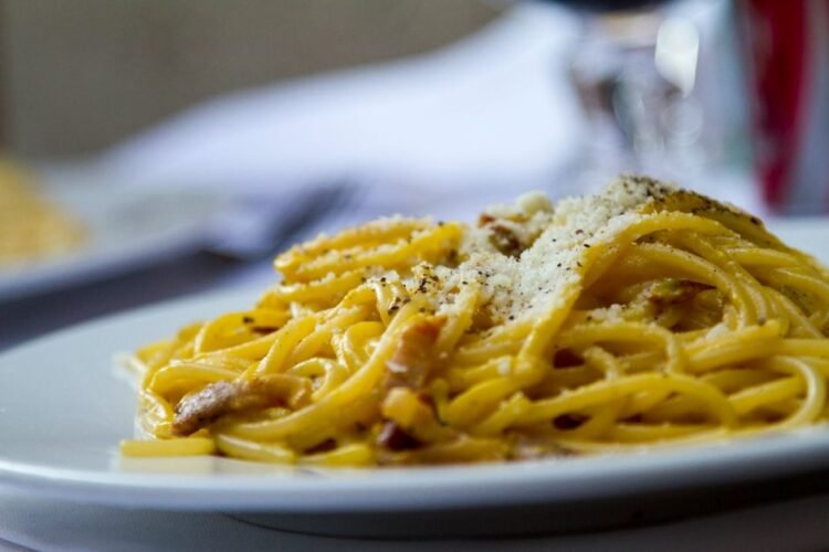 Roman Square-Cut Spaghetti with Pecorino and Black Pepper