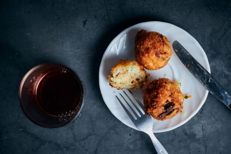Roman-Style Mozzarella-Stuffed Fried Rice Balls