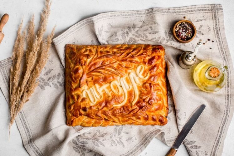 Russian Cabbage and Mushroom Pie
