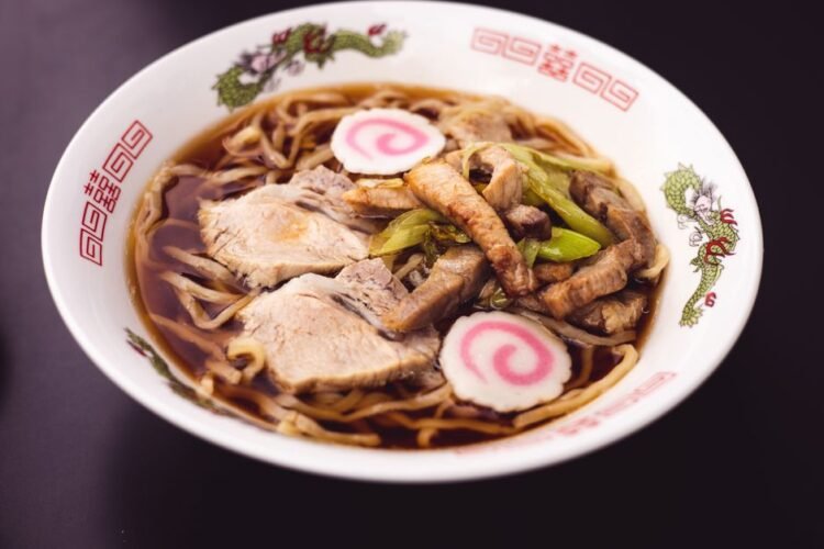 Saimin Hawaii Noodle Soup Classic