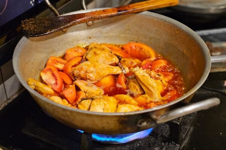 Salvadoran Chicken Braised in Fermented Corn Wine