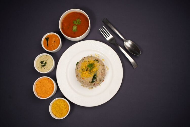 Savory Semolina Breakfast with Curry Leaves and Vegetables