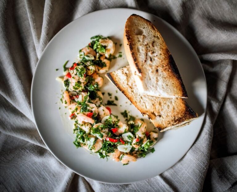 Spanish Garlic Shrimp in Chili Olive Oil