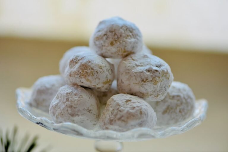 Sweetened Peanut Rice Balls