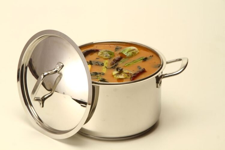 Tamil Dried Berry Tamarind Curry