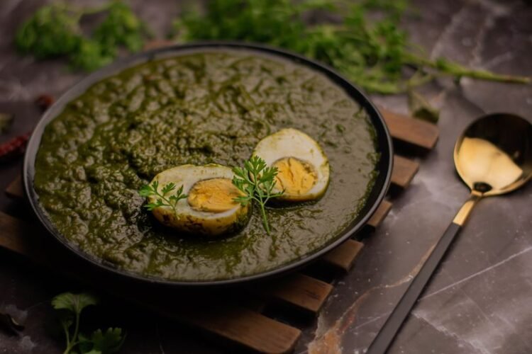 Tamil Spinach Mash with Coconut