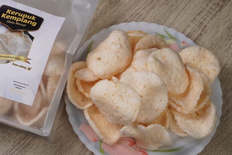 Tamil Style Crispy Rice Crackers
