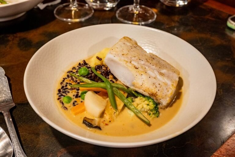 Turbot with Hollandaise Sauce