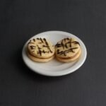 Uruguayan Cornstarch Sandwich Cookies with Dulce de Leche