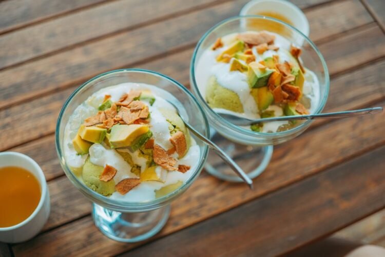 Vietnamese Three Color Dessert with Coconut Milk