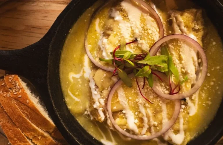 Chicken Enchiladas with Tomatillo Sauce