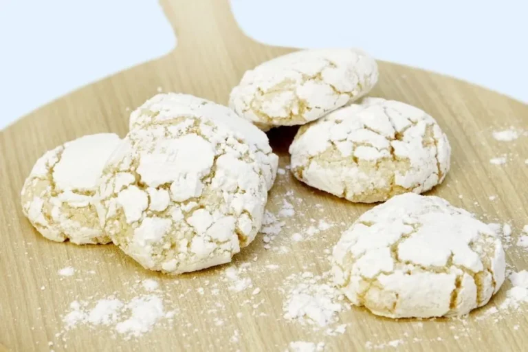 Classic Moroccan Almond Cookies