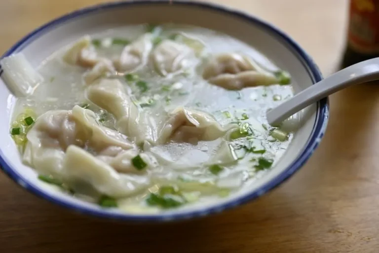 Classic Wonton Soup