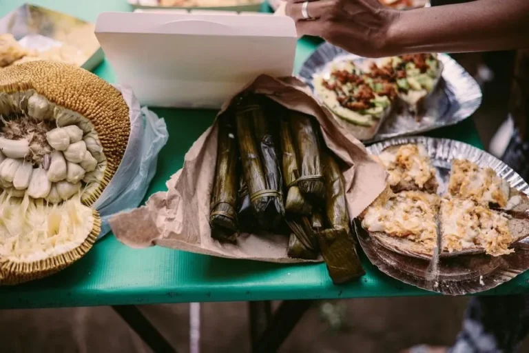 Filipino Banana Leaf Milkfish Parcels in Coconut Cream