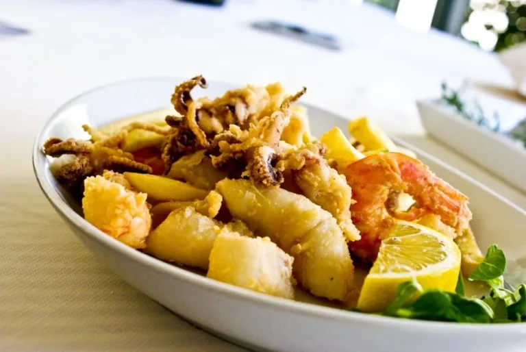 Málaga-Style Crispy Fried Seafood Mix