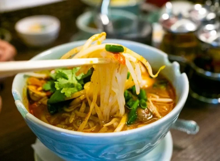 Malaysian Tangy Rice Vermicelli Soup