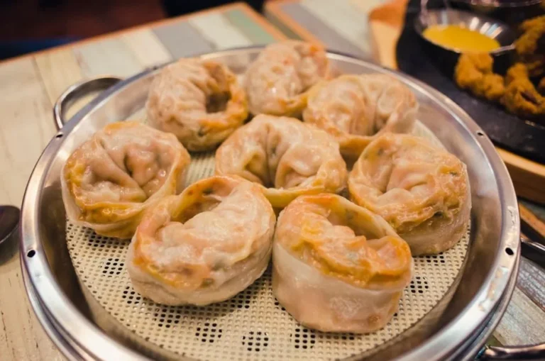 Mongolian Steamed Meat Dumplings