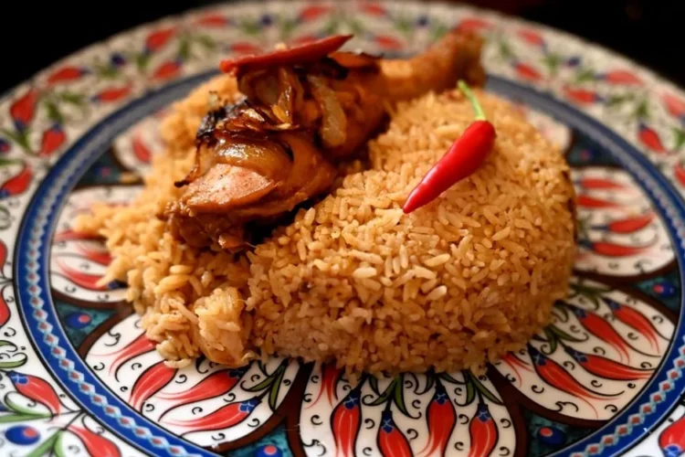 Pakistani Chicken Biryani with Saffron and Crispy Onions